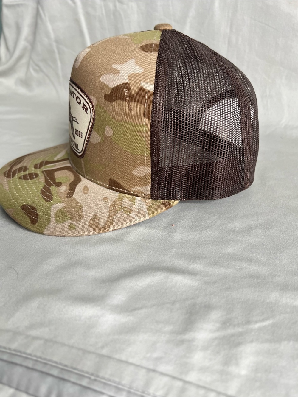 104 The Classic Vanator Waterfowl Camo Trucker Hat - Tan/Green/Brown - Picture 4 of 9